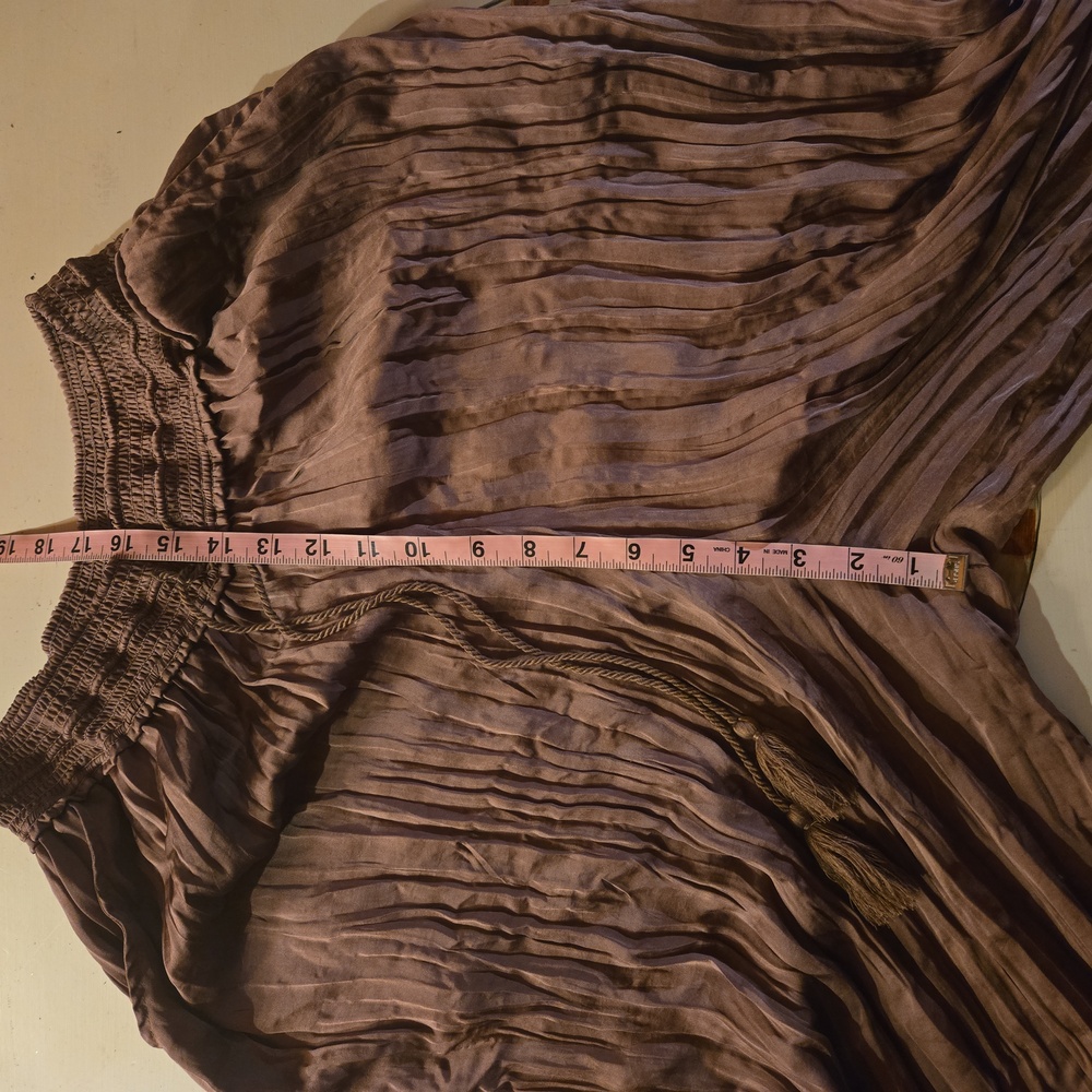 Saturday Sunday Mocha Tan Satin Plisse Pant With High Waist Size Medium - Picture 11 of 15